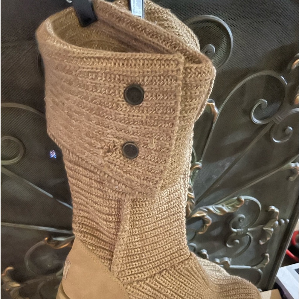 UGG Australia original tan color knit calf high button winter boots